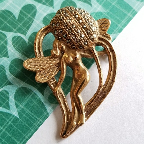 Vintage Jewelry - Vintage art nouveau fairy brooch pin gold tone